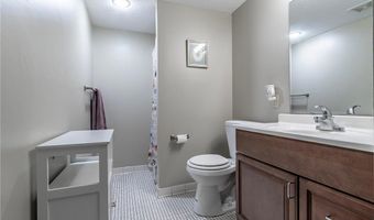 8372 Lower 138th Ct, Apple Valley, MN 55124