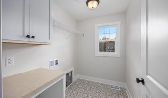 8345 Kettle Oak Dr SE, Alto, MI 49302