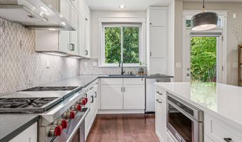 8168 SW 174TH Ter, Beaverton, OR 97007