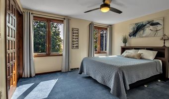 36 Schimwood Dr, Amherst, NY 14068