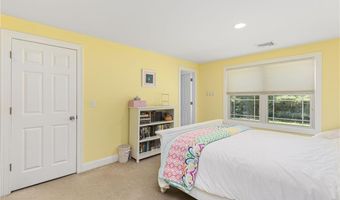 919 Ten Rod Rd, Exeter, RI 02822