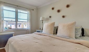 24 W 54TH St, Bayonne, NJ 07002