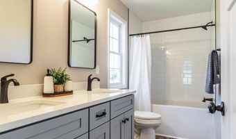 413 North Ave, Appomattox, VA 24522