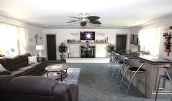 1 Arc Ct, Absecon, NJ 08201