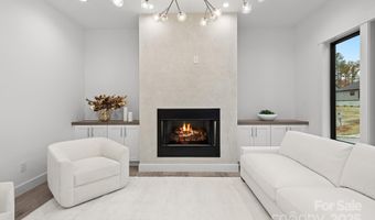 324 Avery Trail Dr 26, Arden, NC 28704