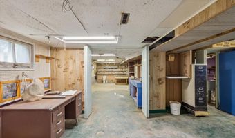 804 Hannah Ave, Alma, MI 48801