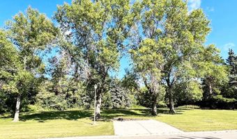 39060 Greenwood Ln, Aberdeen, SD 57401