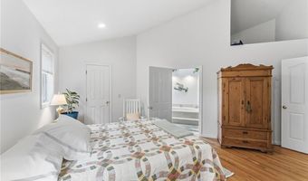 73 Oceanwoods Dr, North Kingstown, RI 02852