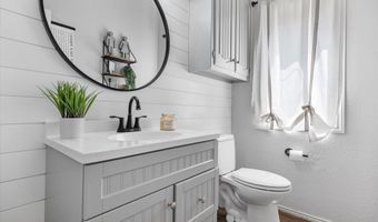 912 Velray Ave, Abernathy, TX 79311