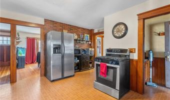 32 Union St, East Greenwich, RI 02818