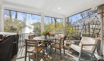 4 WHITE FIELD Ct, Ambler, PA 19002