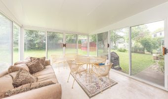 2707 Brandywine Dr, Ann Arbor, MI 48104