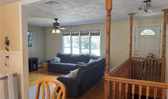 25 Beechnut Dr, Johnston, RI 02919