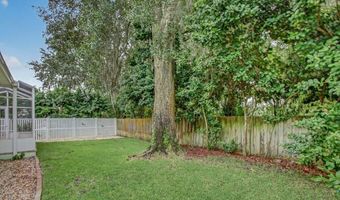 800 PARADISE Ln, Atlantic Beach, FL 32233