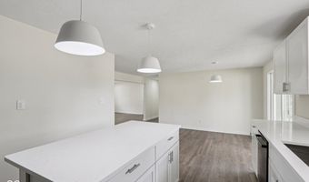 4127 Greenfield Dr, Anderson, IN 46013