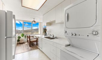 2825 S King St 2504, Honolulu, HI 96826