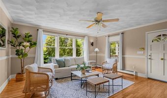 146 Alfred Drown Rd, Barrington, RI 02806