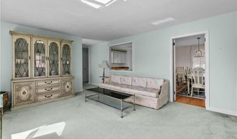 78 Ellery Rd, Newport, RI 02840