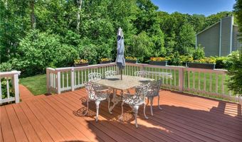 84 Bakewell Ct, Cranston, RI 02921