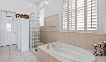 42234 N STONEMARK Dr, Anthem, AZ 85086