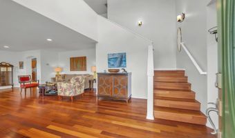 201 Ho'opili Akau St, Kihei, HI 96753