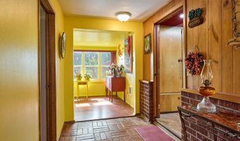 5724 S ANDERSON Rd, Aurora, OR 97002