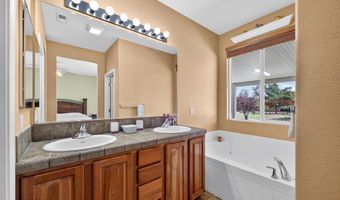 1319 Winnies Ln, Fernley, NV 89408
