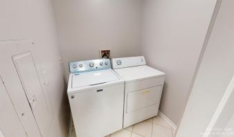 2666 S Knightsbridge Cir, Ann Arbor, MI 48105