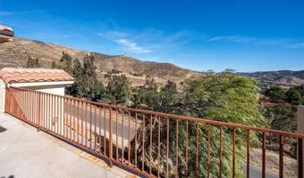 9455 Hierba Rd, Agua Dulce, CA 91390