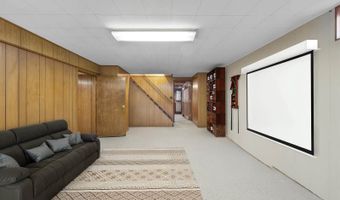 235 School St, Amherst, WI 54406