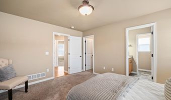 2005 PINE Ave, Cheyenne, WY 82007