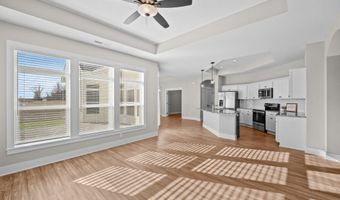 2220 Suncrest Dr, Ames, IA 50014