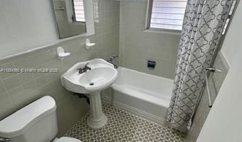 30 Park Dr A12, Bal Harbour, FL 33154