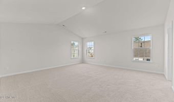 1091 Aviator Ln, Ayden, NC 28513