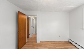 4 Reed Pl, East Greenwich, RI 02818