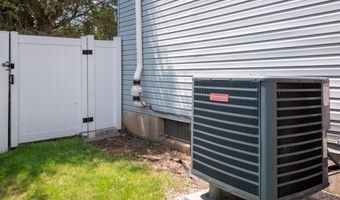 814 S HAYS St, Allentown, PA 18103
