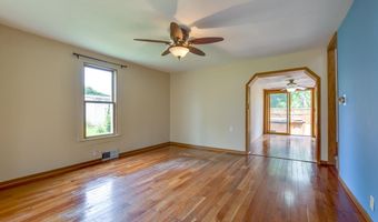 412 High St, Arena, WI 53503