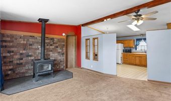 15038 Fairmount Rd, Basehor, KS 66007