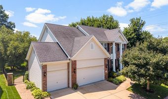 268 Magnolia Trace Dr, Ballwin, MO 63021