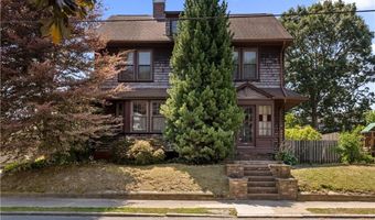 120 Smith St, Cranston, RI 02905