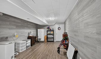 1424 Ash St, Alexandria, MN 56308