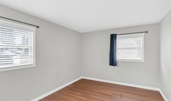 1405 Surrey Ln, Algonquin, IL 60102