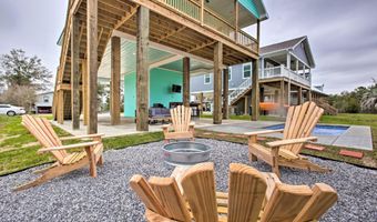 4082 Cardinal St, Bay St. Louis, MS 39520