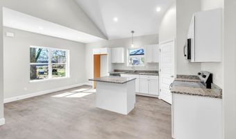 129 Lindon St, Benton, TN 37307
