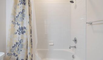 41686 MCMONAGLE Sq, Aldie, VA 20105