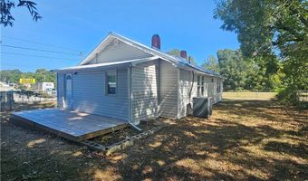 306 E Savannah St, Calhoun Falls, SC 29628