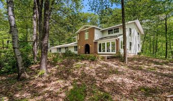 28 Olde Lantern Rd, Bedford, NH 03110