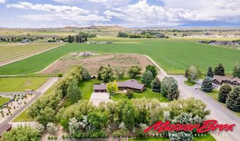 136 McCullough Dr, Cody, WY 82414