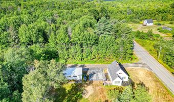 2 Piper Ln, Abbot, ME 04406