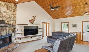 7271 Ray Rd, Argentine, MI 48473